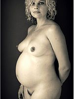 Photo 4, My pregnant naked