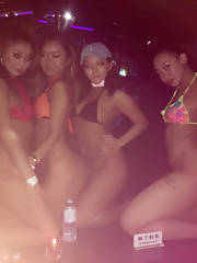 Photo 3, Jap slut in nightclub